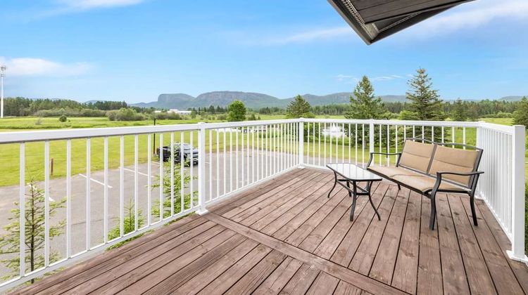 Best Western Plus Nor'Wester Hotel & Cnf Suite