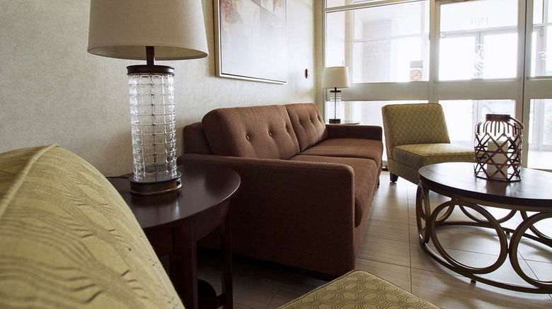 <b>Best Western Swan Castle Inn Lobby</b>. Images powered by <a href="https://iceportal.shijigroup.com/" title="IcePortal" target="_blank">IcePortal</a>.
