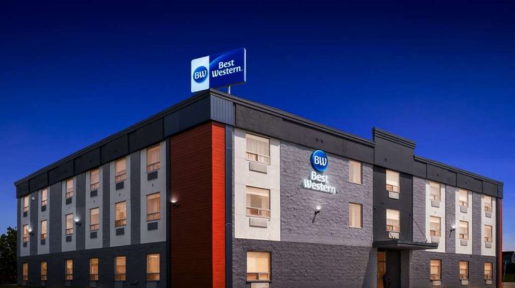 Best Western Swan Castle Inn Exterior