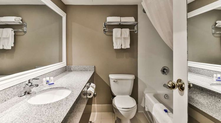 Best Western Plus Cambridge Hotel Room