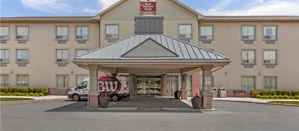 Best Western Plus Travel Hotel Toronto Exterior