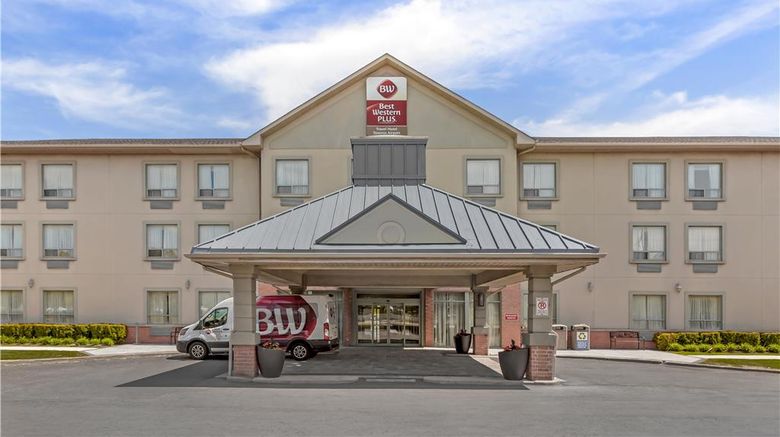 <b>Best Western Plus Travel Hotel Toronto Exterior</b>. Images powered by <a href="https://iceportal.shijigroup.com/" title="IcePortal" target="_blank">IcePortal</a>.