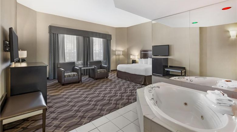 <b>Best Western Plus Travel Hotel Toronto Room</b>. Images powered by <a href="https://iceportal.shijigroup.com/" title="IcePortal" target="_blank">IcePortal</a>.