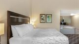 Best Western Plus Travel Hotel Toronto Suite