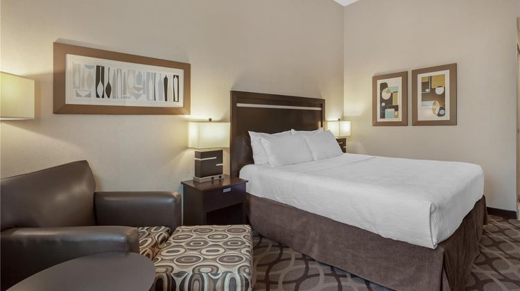 Best Western Plus Travel Hotel Toronto Room