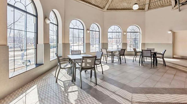 <b>Best Western Plus Executive Inn Pool</b>. Images powered by <a href="https://iceportal.shijigroup.com/" title="IcePortal" target="_blank">IcePortal</a>.