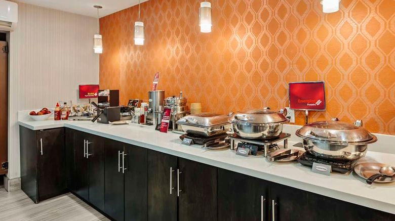 <b>Best Western Plus Executive Inn Restaurant</b>. Images powered by <a href="https://iceportal.shijigroup.com/" title="IcePortal" target="_blank">IcePortal</a>.