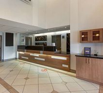 Best Western Plus Burlington Inn & Suite Lobby