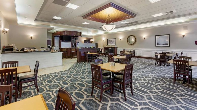 <b>Best Western Plus Orillia Hotel Restaurant</b>. Images powered by <a href="https://iceportal.shijigroup.com/" title="IcePortal" target="_blank">IcePortal</a>.