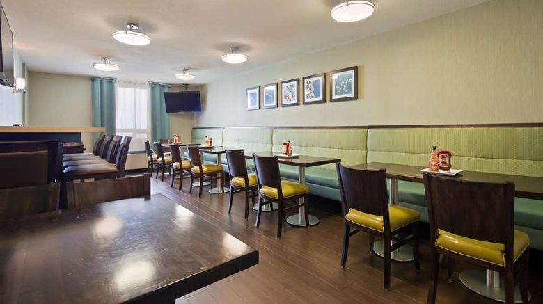 <b>Best Western Plus Durham Htl & Conf Ctr Restaurant</b>. Images powered by <a href="https://iceportal.shijigroup.com/" title="IcePortal" target="_blank">IcePortal</a>.