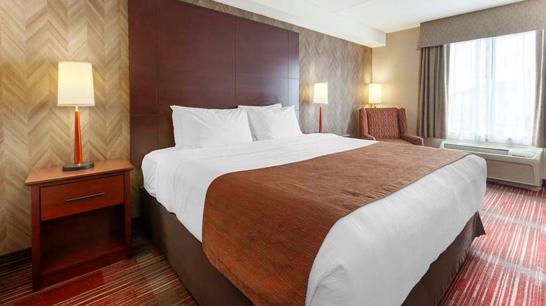 <b>Best Western Plus Muskoka Inn Room</b>. Images powered by <a href="https://iceportal.shijigroup.com/" title="IcePortal" target="_blank">IcePortal</a>.