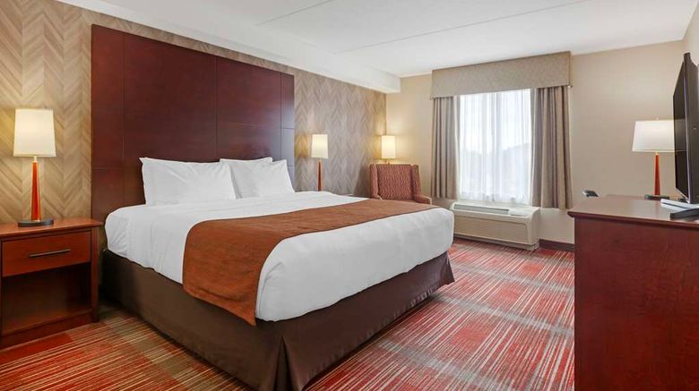 <b>Best Western Plus Muskoka Inn Room</b>. Images powered by <a href="https://iceportal.shijigroup.com/" title="IcePortal" target="_blank">IcePortal</a>.