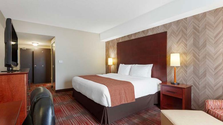 <b>Best Western Plus Muskoka Inn Room</b>. Images powered by <a href="https://iceportal.shijigroup.com/" title="IcePortal" target="_blank">IcePortal</a>.