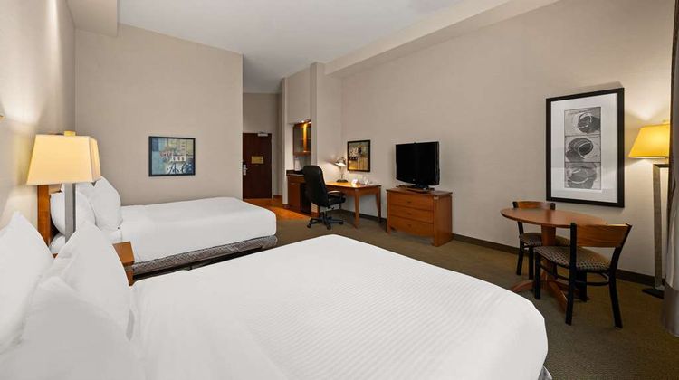 Best Western Plus Orangeville Inn & Stes Room