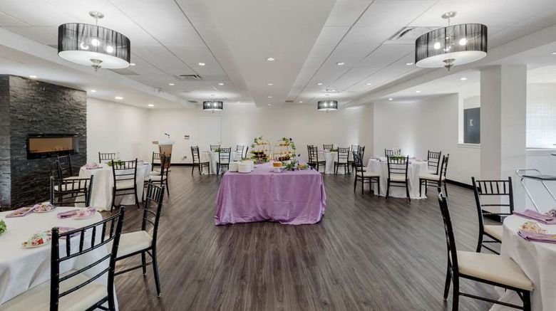 <b>Best Western Premier C Hotel by Carmen's Ballroom</b>. Images powered by <a href="https://iceportal.shijigroup.com/" title="IcePortal" target="_blank">IcePortal</a>.