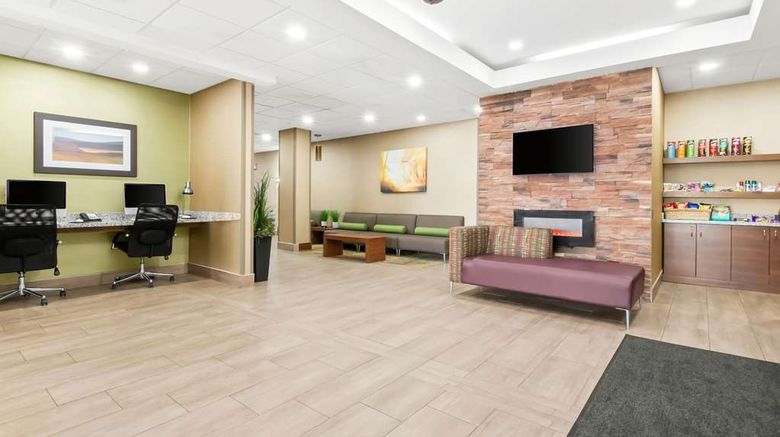 <b>Best Western Plus Fergus Hotel Lobby</b>. Images powered by <a href="https://iceportal.shijigroup.com/" title="IcePortal" target="_blank">IcePortal</a>.
