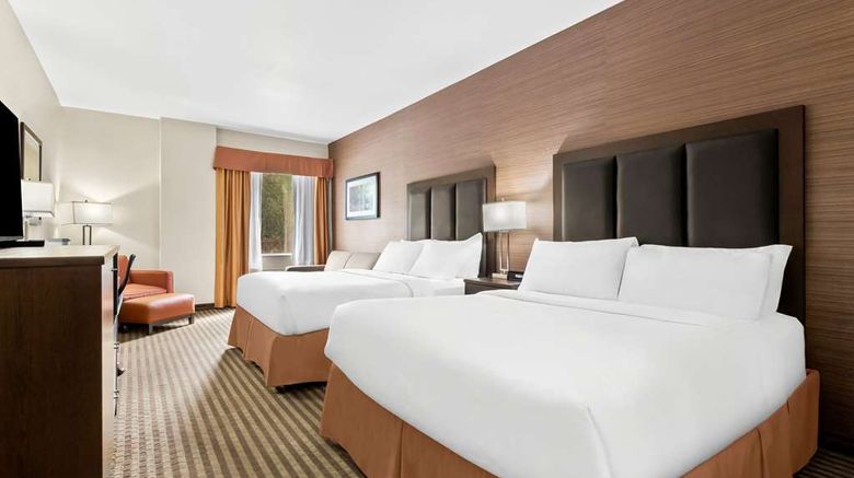 <b>Best Western Plus Fergus Hotel Suite</b>. Images powered by <a href="https://iceportal.shijigroup.com/" title="IcePortal" target="_blank">IcePortal</a>.