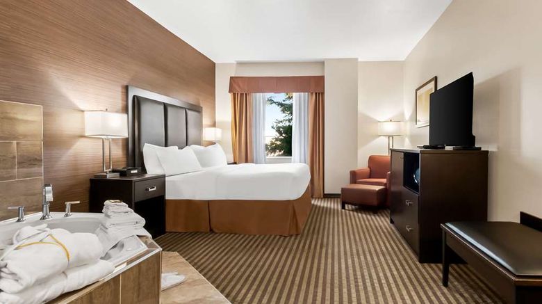 <b>Best Western Plus Fergus Hotel Suite</b>. Images powered by <a href="https://iceportal.shijigroup.com/" title="IcePortal" target="_blank">IcePortal</a>.