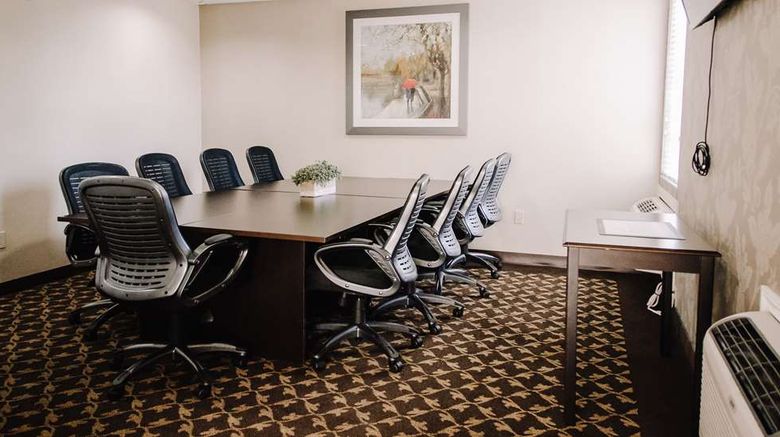 <b>Best Western Plus Bowmanville Meeting</b>. Images powered by <a href="https://iceportal.shijigroup.com/" title="IcePortal" target="_blank">IcePortal</a>.