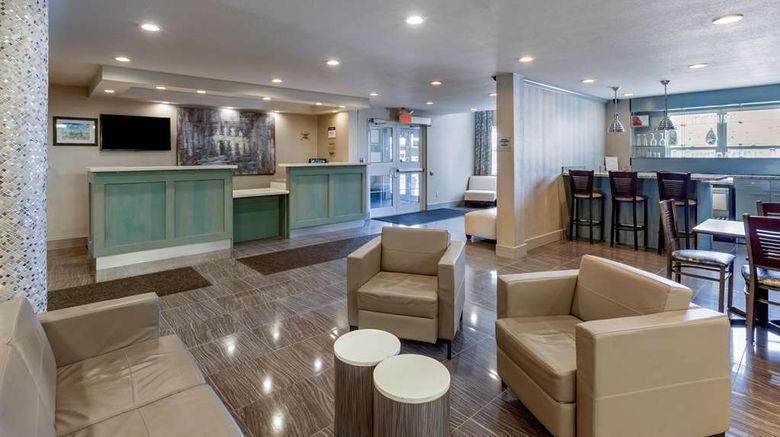 <b>Best Western Plus Woodstock Inn & Suites Lobby</b>. Images powered by <a href="https://iceportal.shijigroup.com/" title="IcePortal" target="_blank">IcePortal</a>.