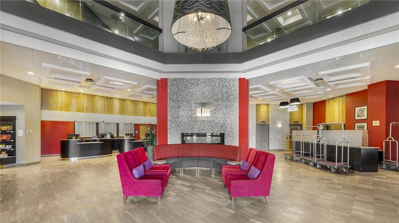 <b>Best Western Plus Waterfront Hotel Lobby</b>. Images powered by <a href="https://iceportal.shijigroup.com/" title="IcePortal" target="_blank">IcePortal</a>.