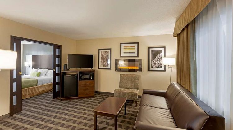 Best Western Plus Leamington Room
