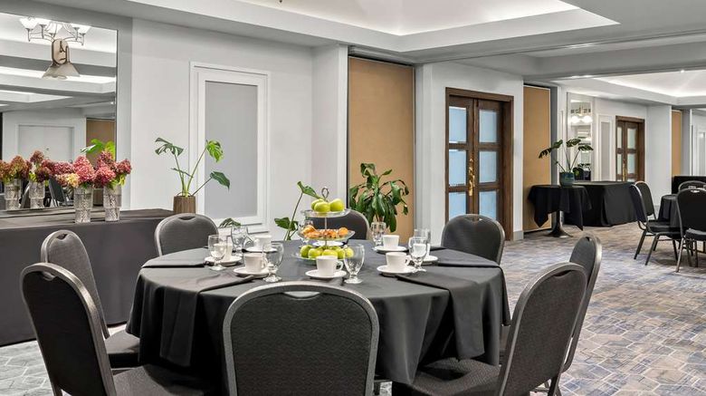 <b>Best Western Hotel St. Jerome Ballroom</b>. Images powered by <a href="https://iceportal.shijigroup.com/" title="IcePortal" target="_blank">IcePortal</a>.