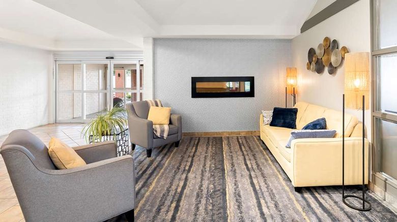<b>Best Western Hotel St. Jerome Lobby</b>. Images powered by <a href="https://iceportal.shijigroup.com/" title="IcePortal" target="_blank">IcePortal</a>.