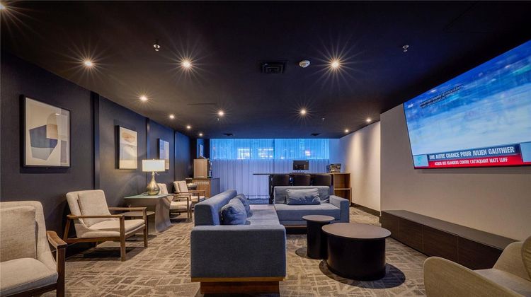 Best Western Plus Montreal Dwntwn-Europa Restaurant