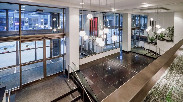 Best Western Plus Montreal Dwntwn-Europa Exterior