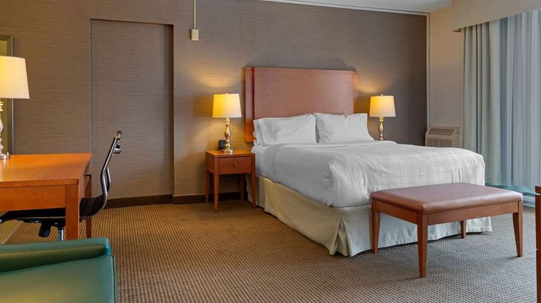 <b>Best Western Plus Gatineau-Ottawa Suite</b>. Images powered by <a href="https://iceportal.shijigroup.com/" title="IcePortal" target="_blank">IcePortal</a>.
