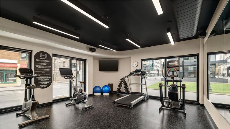 <b>Le Saint Edouard Health</b>. Images powered by <a href="https://iceportal.shijigroup.com/" title="IcePortal" target="_blank">IcePortal</a>.