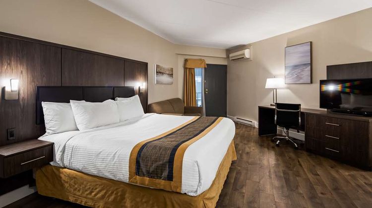 Best Western Laval-Montreal Room