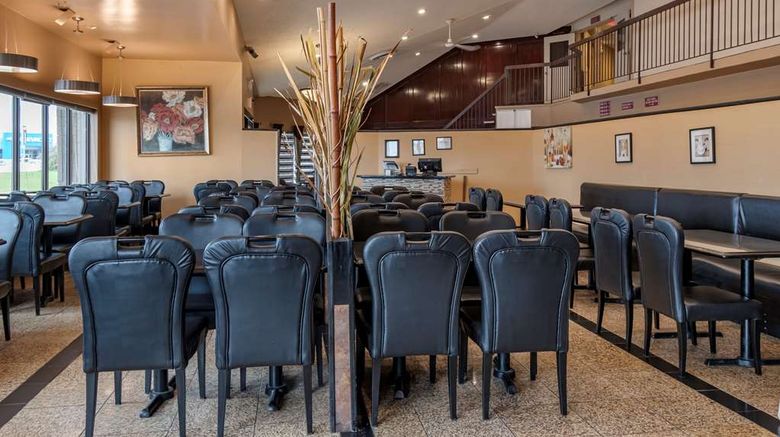 <b>Best Western Marquis Inn & Suites Restaurant</b>. Images powered by <a href="https://iceportal.shijigroup.com/" title="IcePortal" target="_blank">IcePortal</a>.