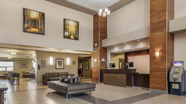 <b>Best Western Plus Moose Jaw Lobby</b>. Images powered by <a href="https://iceportal.shijigroup.com/" title="IcePortal" target="_blank">IcePortal</a>.