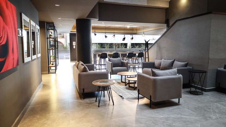 <b>Best Western Santorin Lobby</b>. Images powered by <a href="https://iceportal.shijigroup.com/" title="IcePortal" target="_blank">IcePortal</a>.