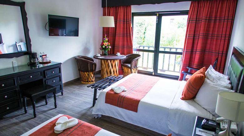 <b>Best Western Plus Posada De Don Vasco Room</b>. Images powered by <a href="https://iceportal.shijigroup.com/" title="IcePortal" target="_blank">IcePortal</a>.