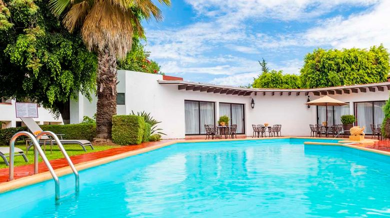 <b>Best Western Plus Posada De Don Vasco Pool</b>. Images powered by <a href="https://iceportal.shijigroup.com/" title="IcePortal" target="_blank">IcePortal</a>.