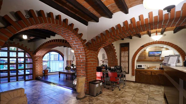 <b>Best Western El Cid Lobby</b>. Images powered by <a href="https://iceportal.shijigroup.com/" title="IcePortal" target="_blank">IcePortal</a>.