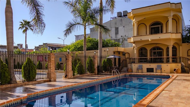 <b>Best Western Hotel Plaza Matamoros Pool</b>. Images powered by <a href="https://iceportal.shijigroup.com/" title="IcePortal" target="_blank">IcePortal</a>.