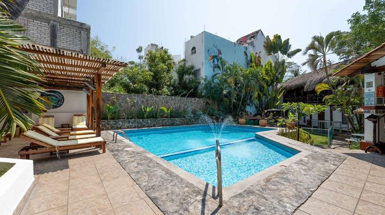 Best Western Posada Chahue Pool