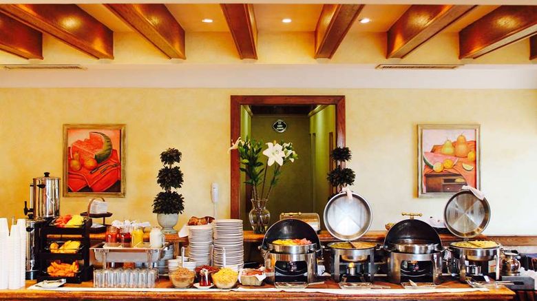 <b>Best Western Posada del Rio Express Restaurant</b>. Images powered by <a href="https://iceportal.shijigroup.com/" title="IcePortal" target="_blank">IcePortal</a>.