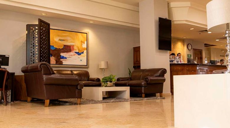 <b>Best Western Plus Los Mochis Lobby</b>. Images powered by <a href="https://iceportal.shijigroup.com/" title="IcePortal" target="_blank">IcePortal</a>.