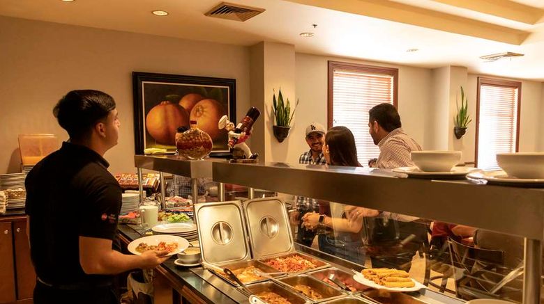 <b>Best Western Plus Los Mochis Restaurant</b>. Images powered by <a href="https://iceportal.shijigroup.com/" title="IcePortal" target="_blank">IcePortal</a>.