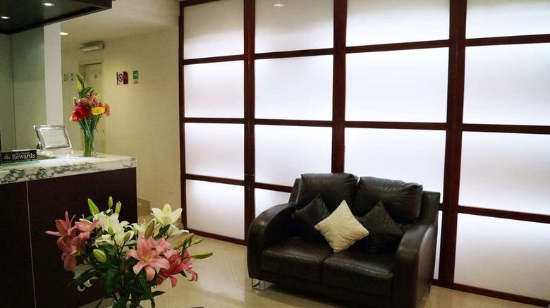 <b>Best Western Taxco Lobby</b>. Images powered by <a href="https://iceportal.shijigroup.com/" title="IcePortal" target="_blank">IcePortal</a>.