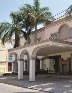 Best Western Centro Cadereyta