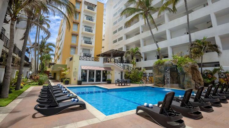 Best Western Posada Freeman Zona Dorada Pool
