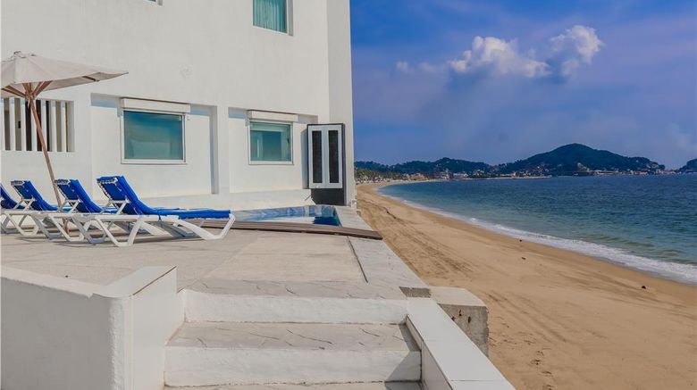 <b>Best Western Plus Luna del Mar Beach</b>. Images powered by <a href="https://iceportal.shijigroup.com/" title="IcePortal" target="_blank">IcePortal</a>.