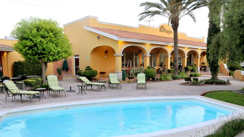 <b>Best Western Saltillo Pool</b>. Images powered by <a href="https://iceportal.shijigroup.com/" title="IcePortal" target="_blank">IcePortal</a>.