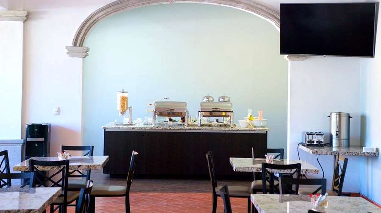 <b>Best Western Saltillo Restaurant</b>. Images powered by <a href="https://iceportal.shijigroup.com/" title="IcePortal" target="_blank">IcePortal</a>.